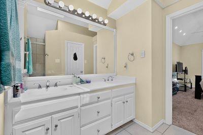 1157 Meadow Park Lane Property Photo 18