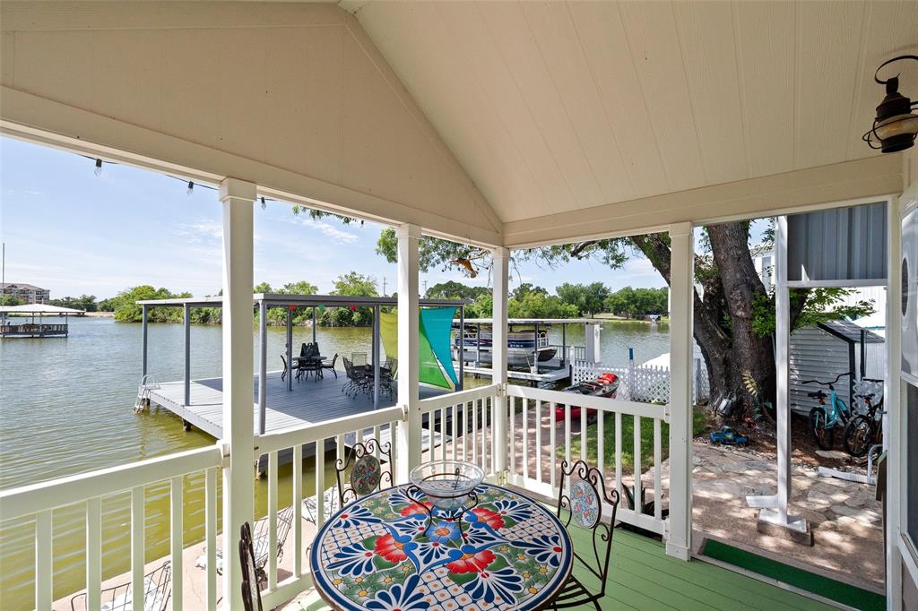 505 Brazos Harbor Drive Property Photo 2