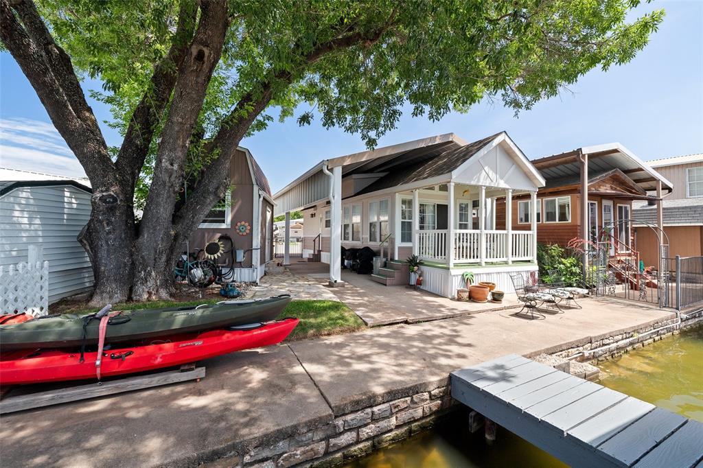 505 Brazos Harbor Drive Property Photo 3