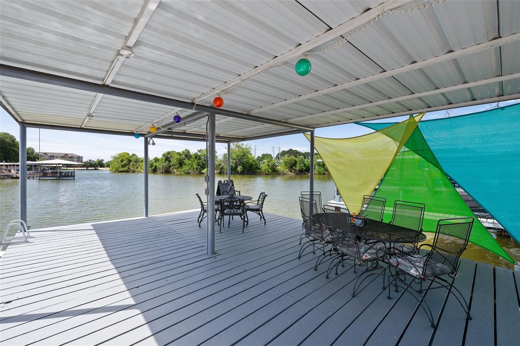 505 Brazos Harbor Drive Property Photo 4