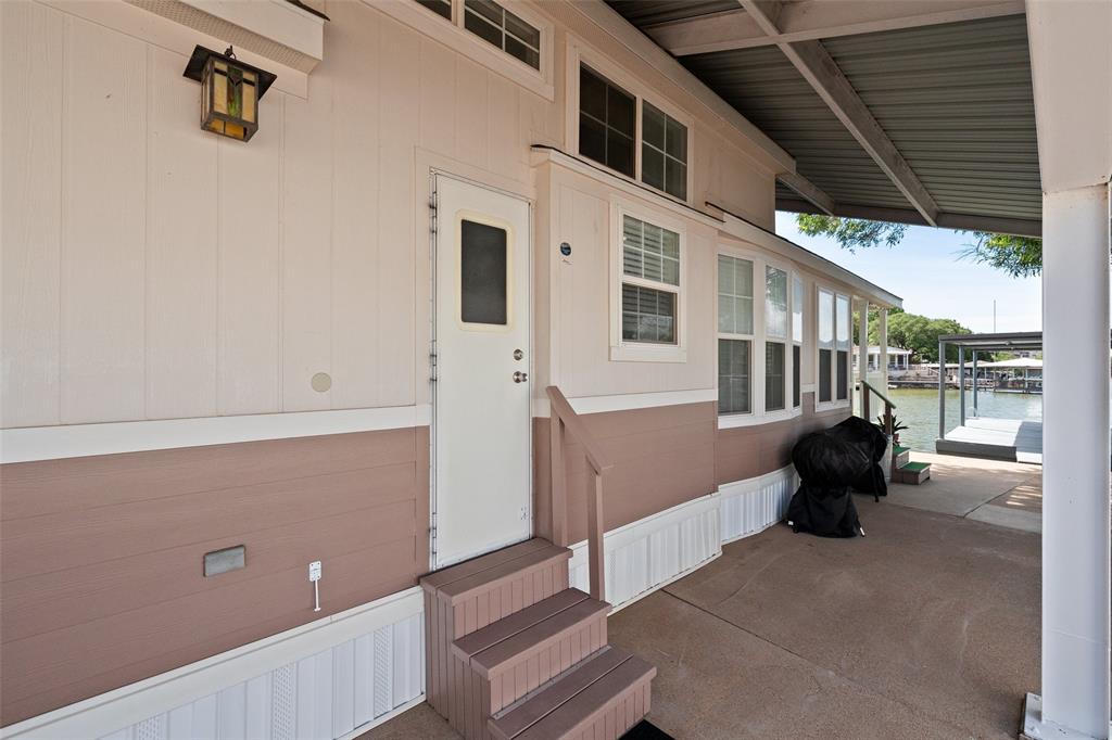 505 Brazos Harbor Drive Property Photo 12