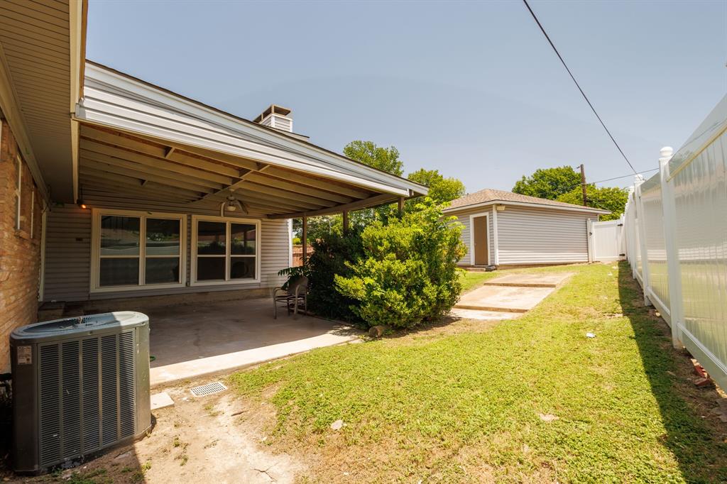 7816 Claremont Drive Property Photo 23