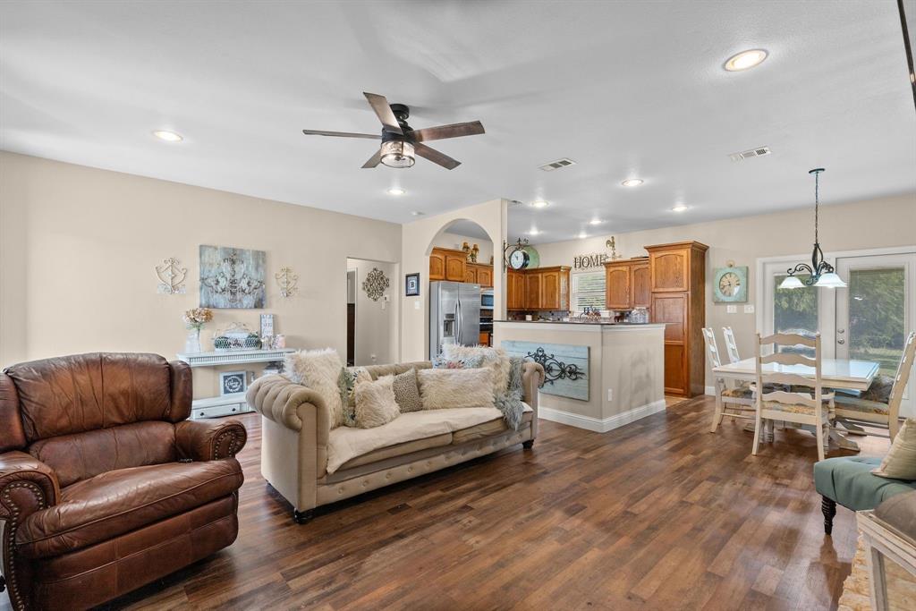 4168 Fm 3211 Property Photo 11