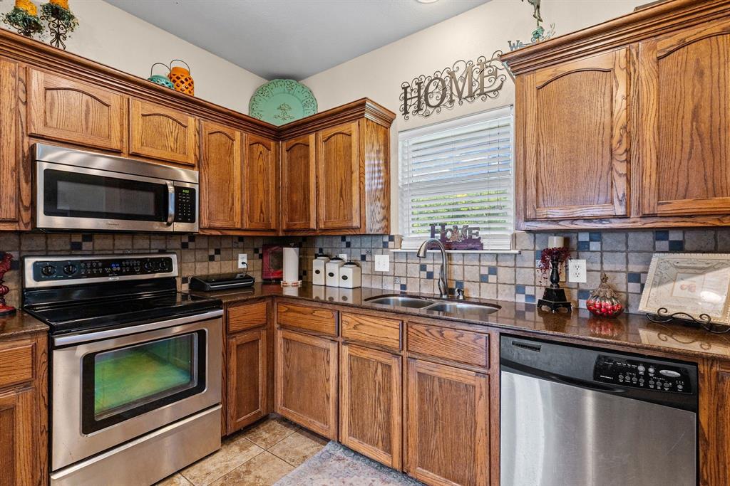 4168 Fm 3211 Property Photo 14