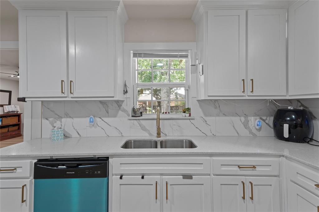9209 Palisade Drive Property Photo 12