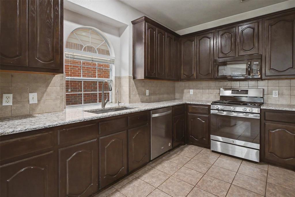 6317 Eagles Rest Drive Property Photo 16