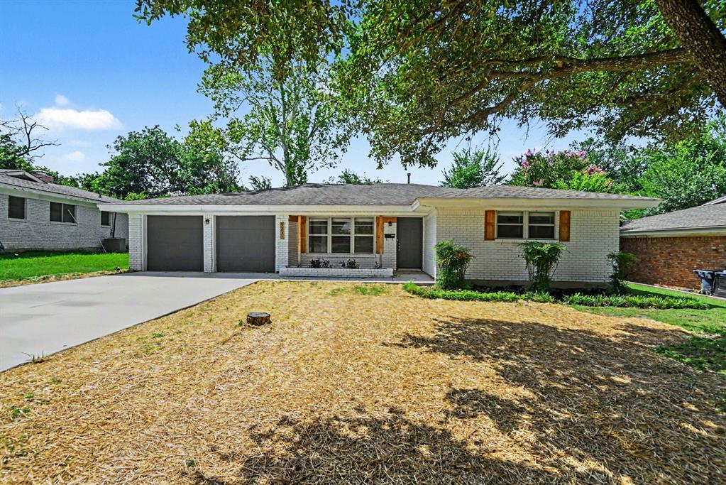 5237 Greene Avenue Property Photo 1
