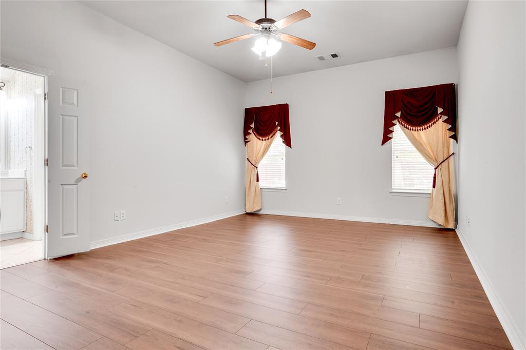 3401 Ledbetter Court Property Photo 10