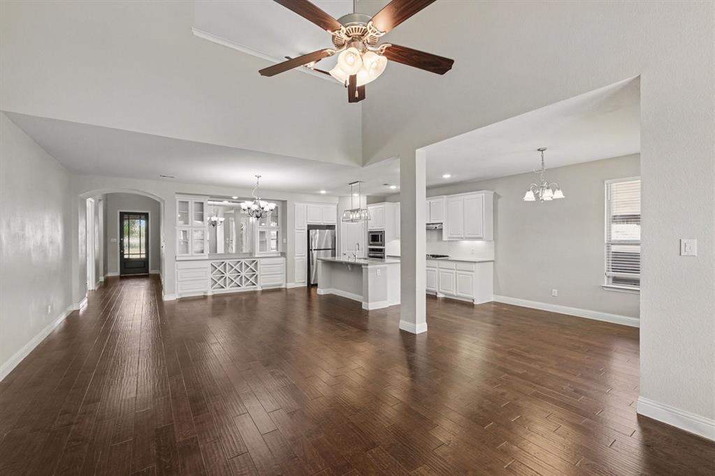 740 Field Crossing Property Photo 11