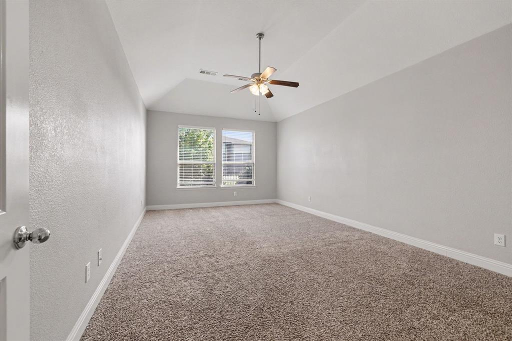 740 Field Crossing Property Photo 22