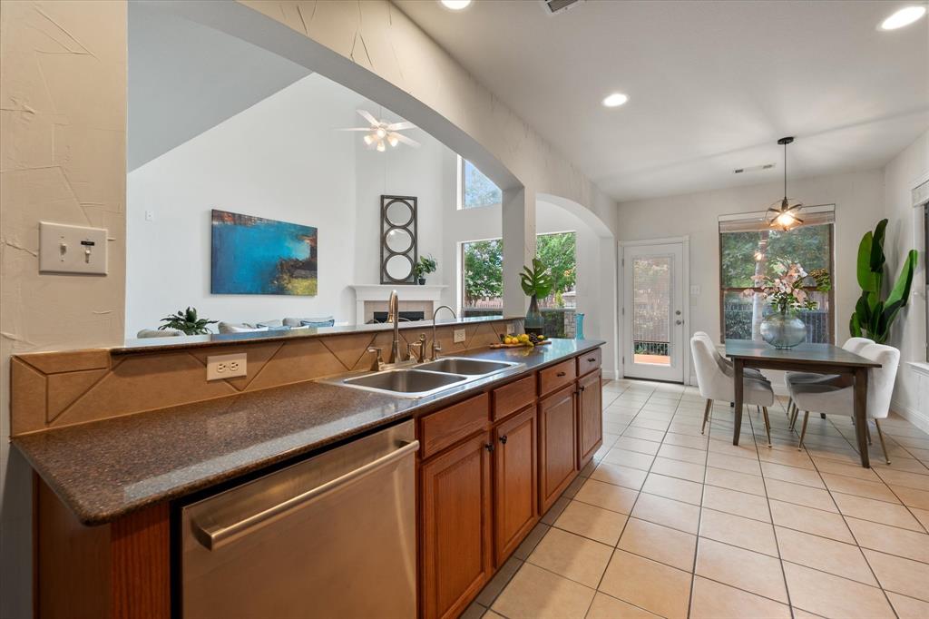 6945 Shoreview Drive Property Photo 18