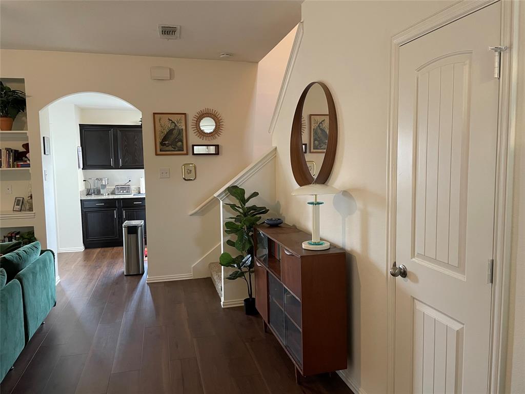 233 Irick Court Property Photo 8