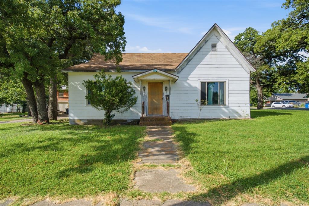 324 W Ross Avenue Property Photo 1