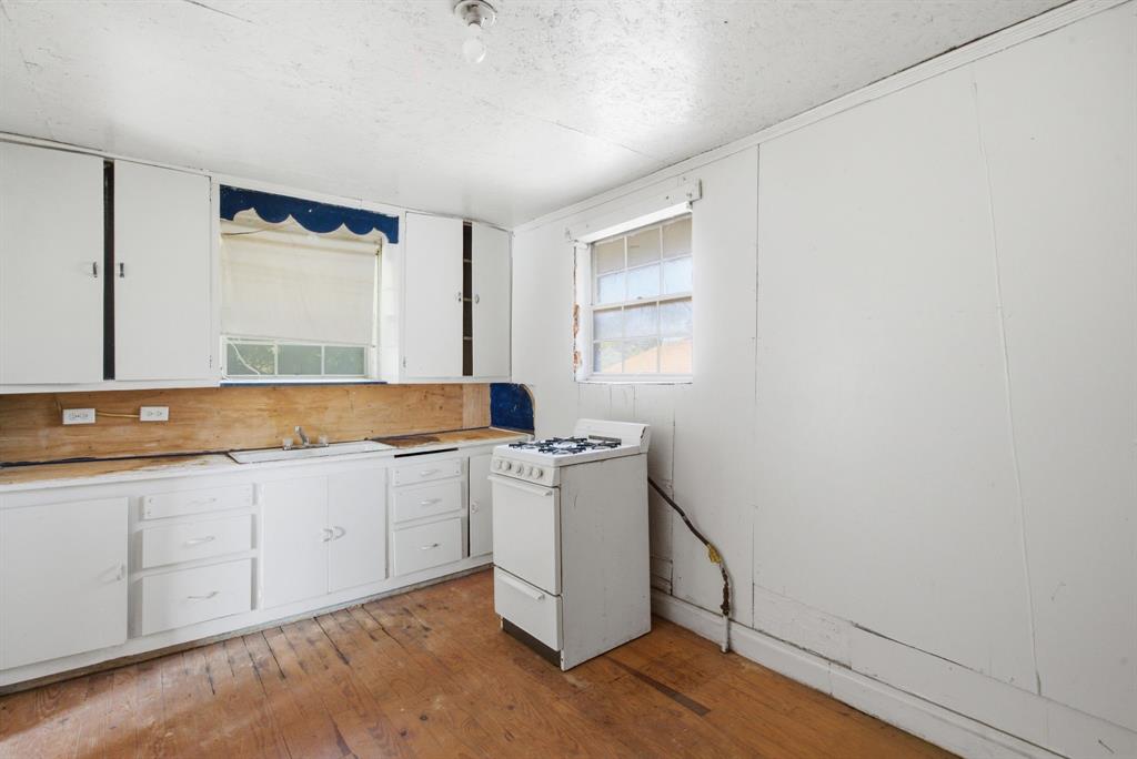 324 W Ross Avenue Property Photo 18