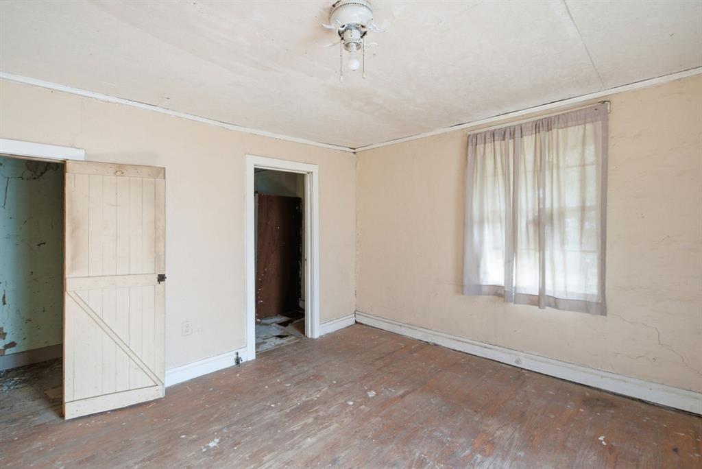 324 W Ross Avenue Property Photo 19