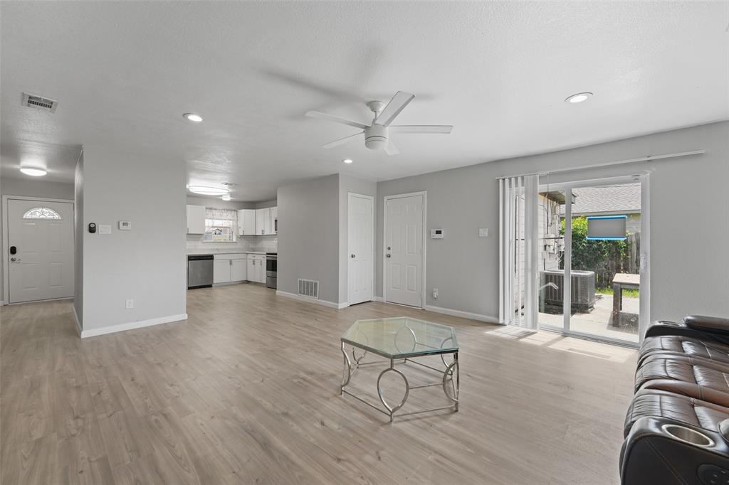 3607 Pinebrook Drive Property Photo 7