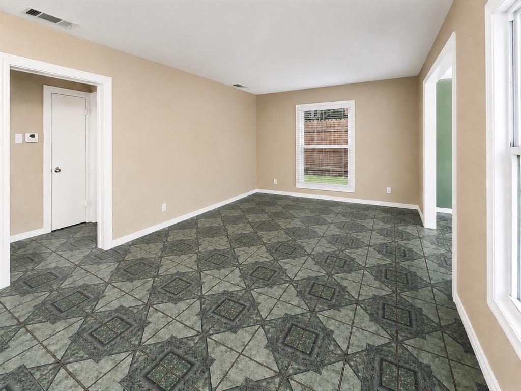 6714 Day Street Property Photo 6