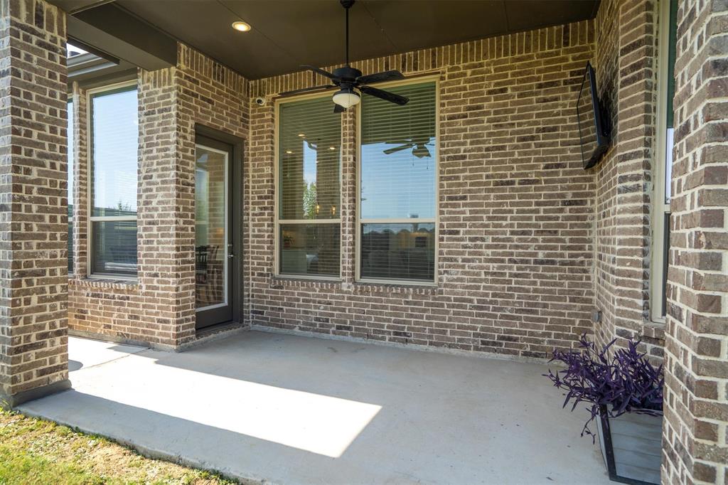 2404 Plover Lane Property Photo 28