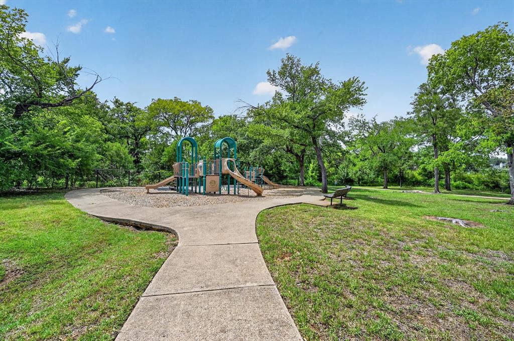 2633 Lakeside Drive Property Photo 31