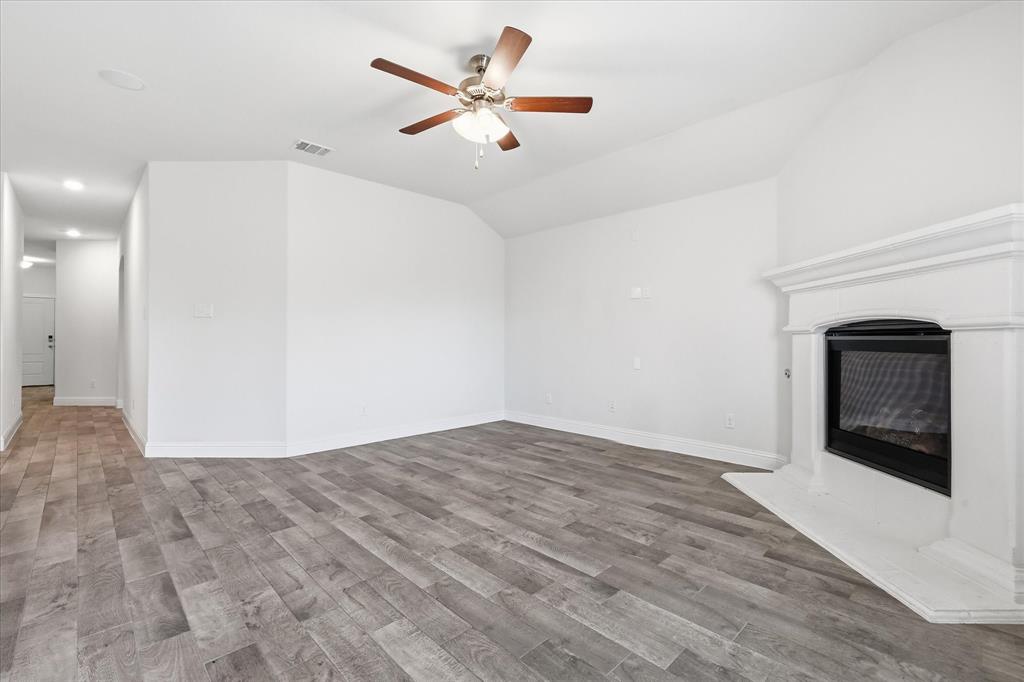 1416 Trailwood Terrace Property Photo 10