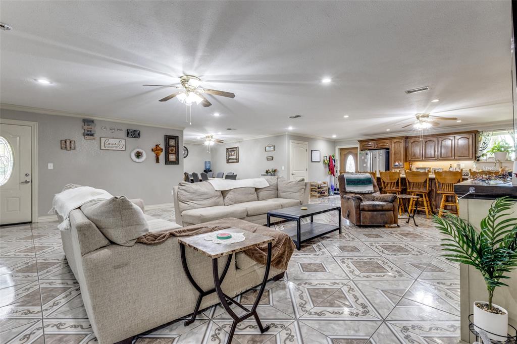 1590 Farm Road 2352a Property Photo 7
