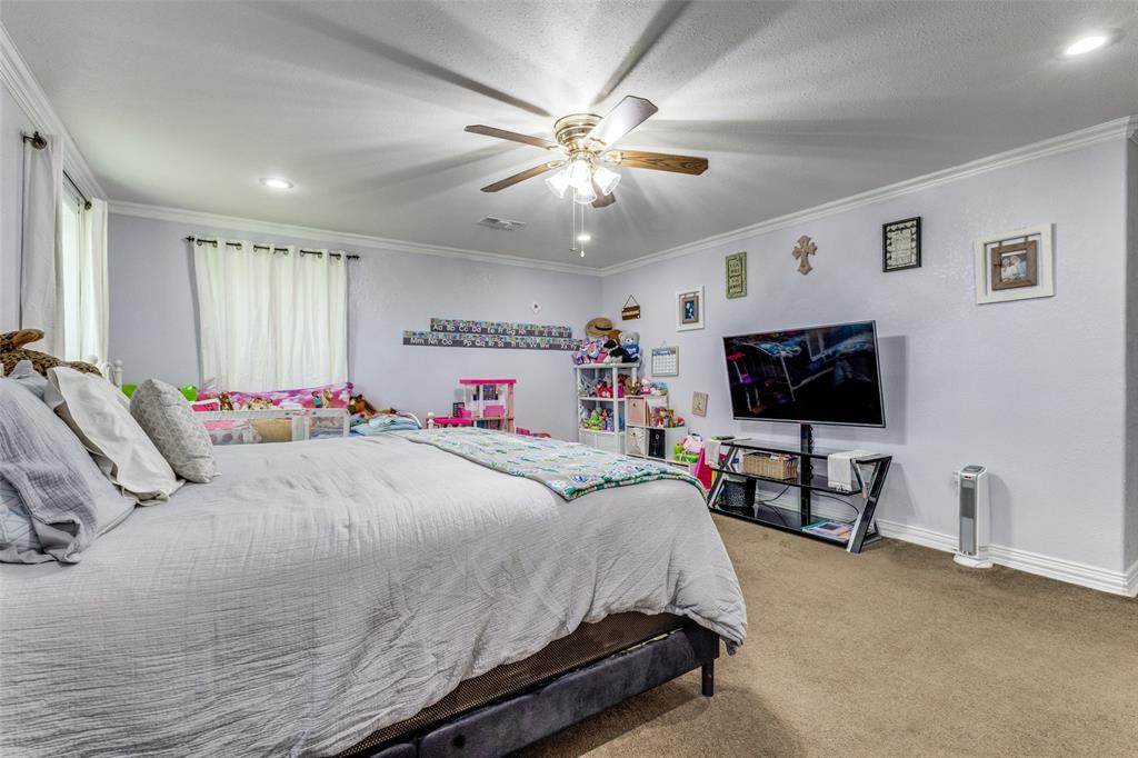 1590 Farm Road 2352a Property Photo 21