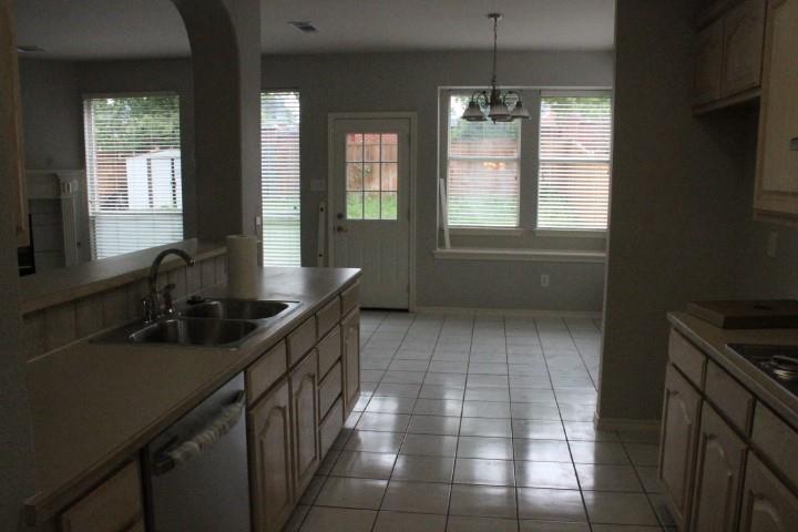 3623 Rodale Way Property Photo 5