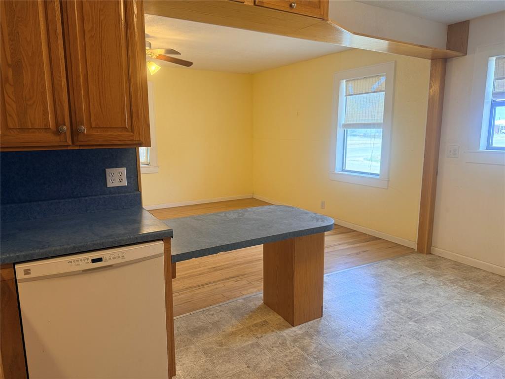 901 S Washington Avenue Property Photo 11