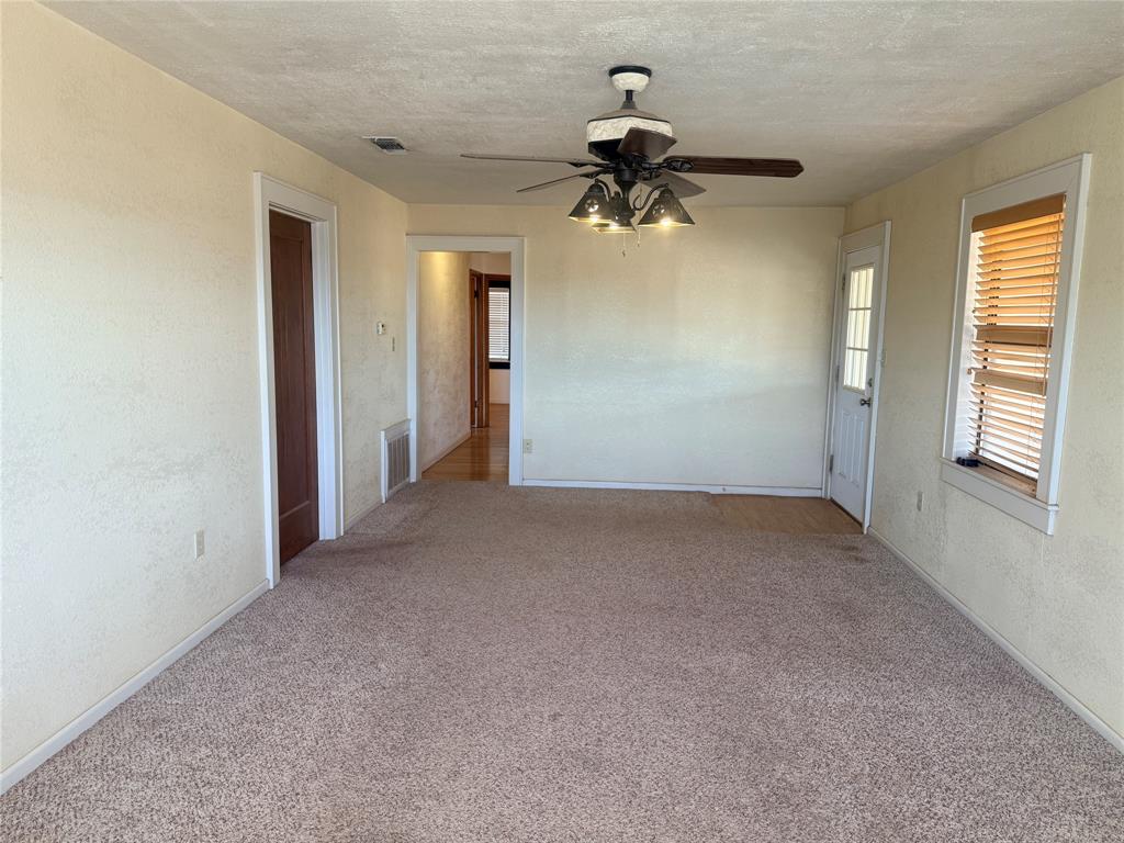 901 S Washington Avenue Property Photo 26
