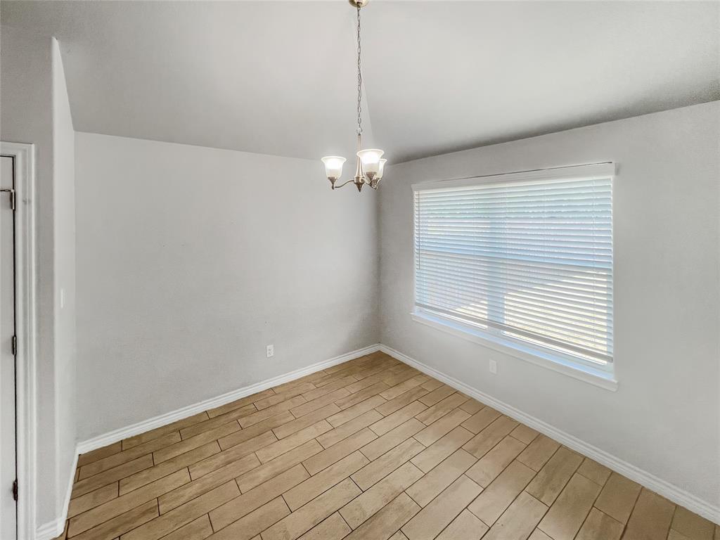 1029 Campbelton Drive Property Photo 8