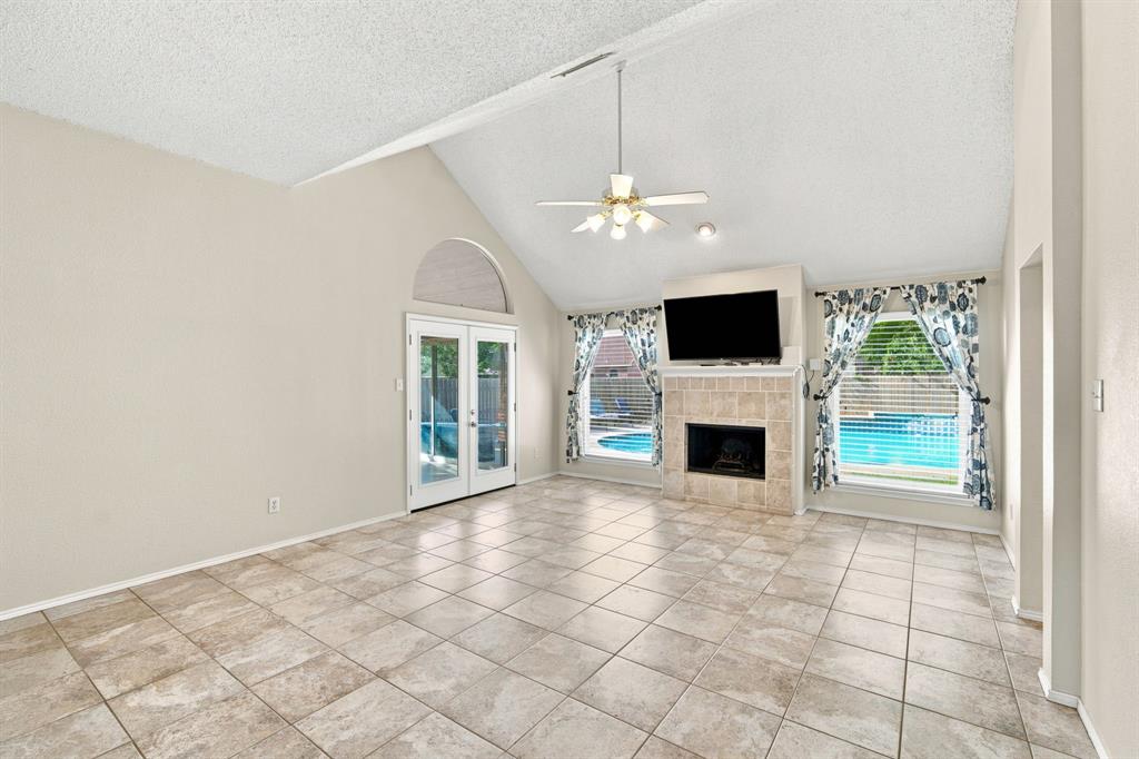 316 Willow Creek Lane Property Photo 14