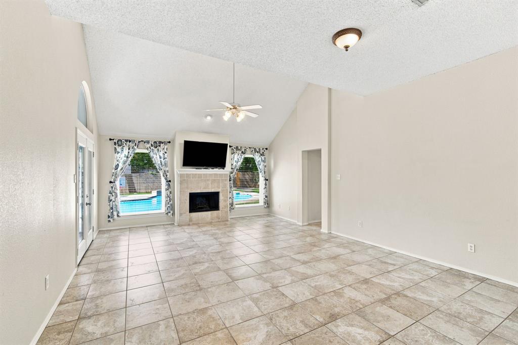 316 Willow Creek Lane Property Photo 15
