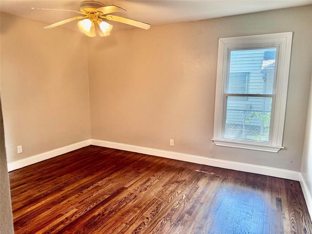 4657 Selkirk Drive Property Photo 7