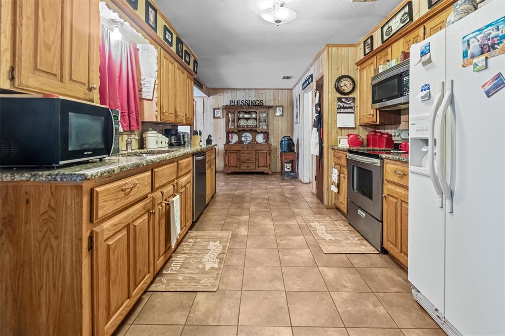 703 Amy Street Property Photo 14