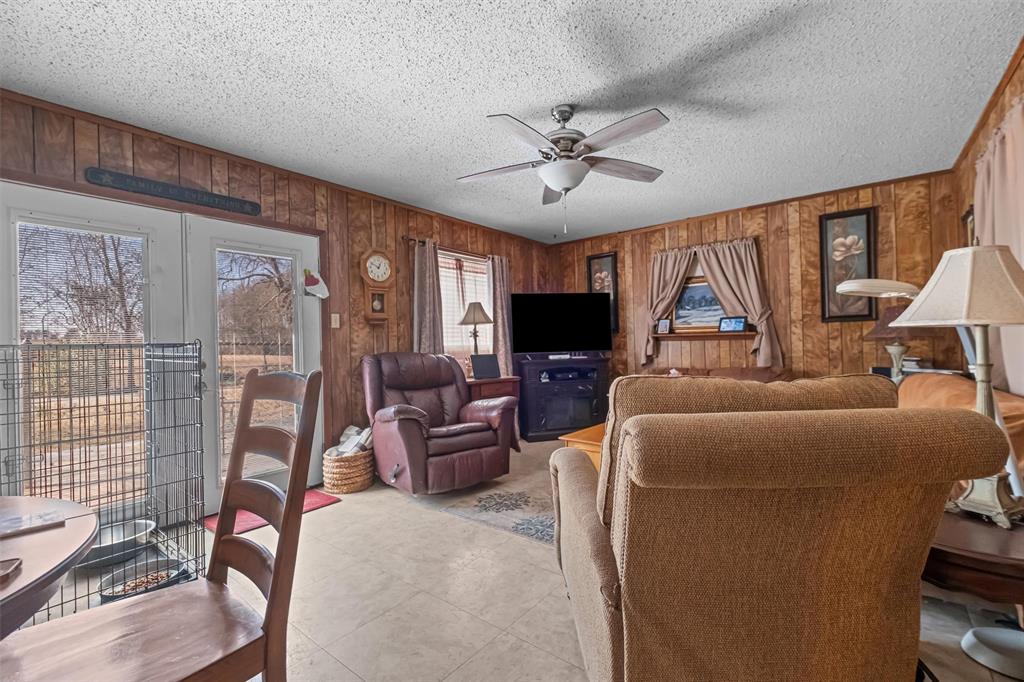 703 Amy Street Property Photo 17