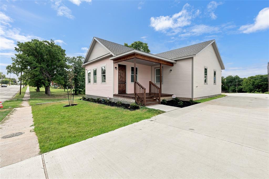 1022 E 9th Street Property Photo 25