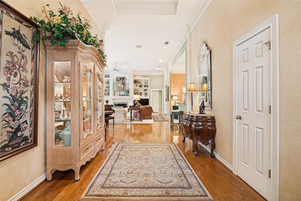 6008 Richwater Drive Property Photo 2