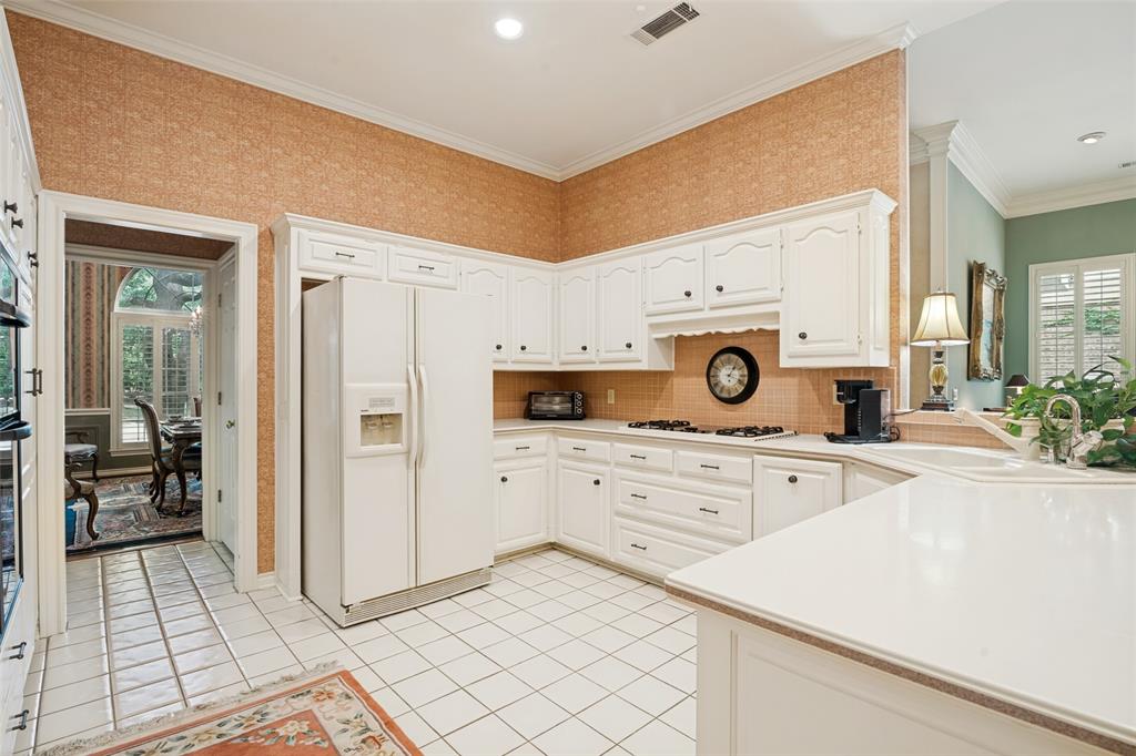 6008 Richwater Drive Property Photo 12