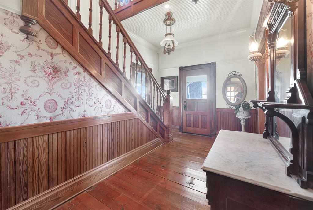 1425 Lone Star Road Property Photo 7