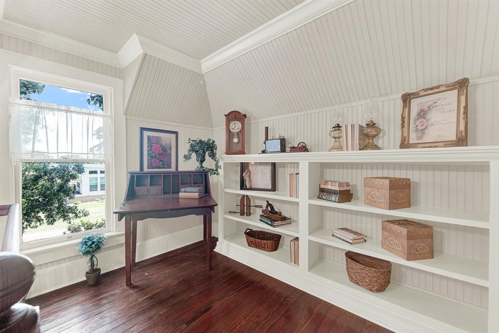 1425 Lone Star Road Property Photo 18