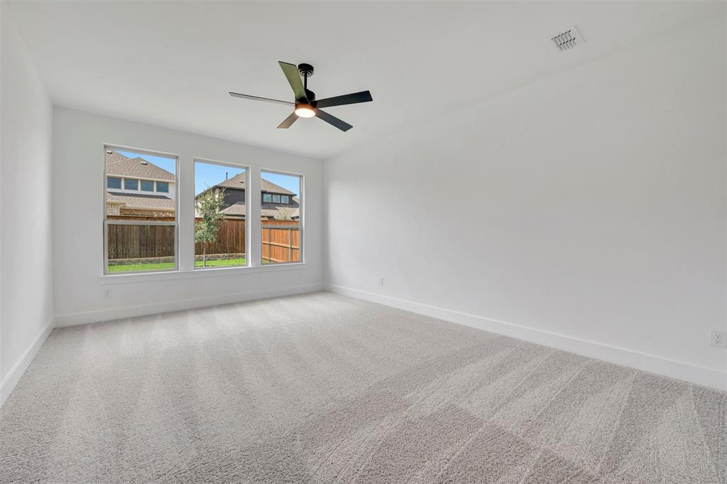 5005 Lily Creek Drive Property Photo 19