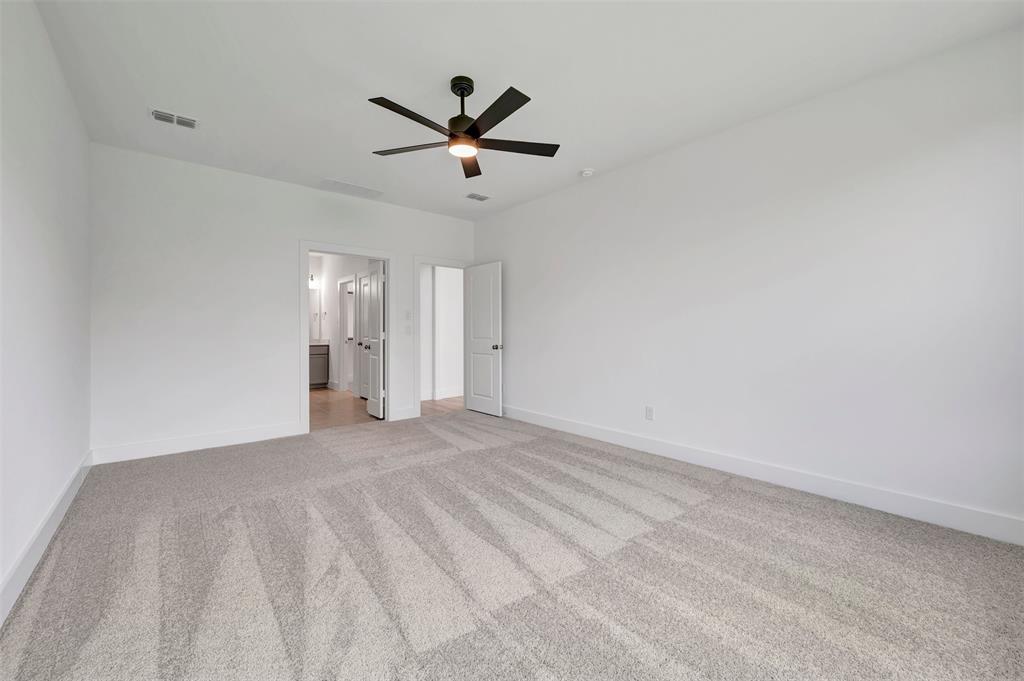 5005 Lily Creek Drive Property Photo 21