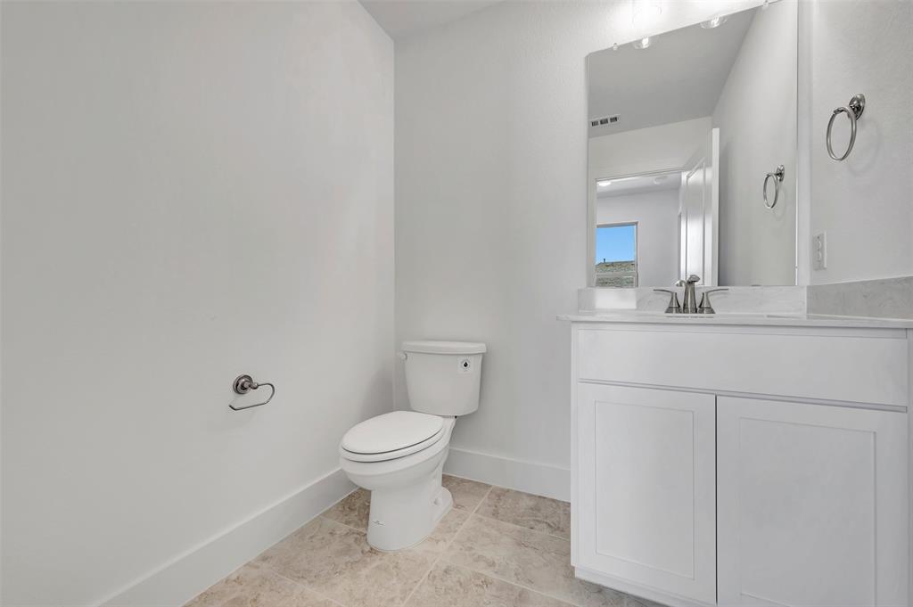5005 Lily Creek Drive Property Photo 28
