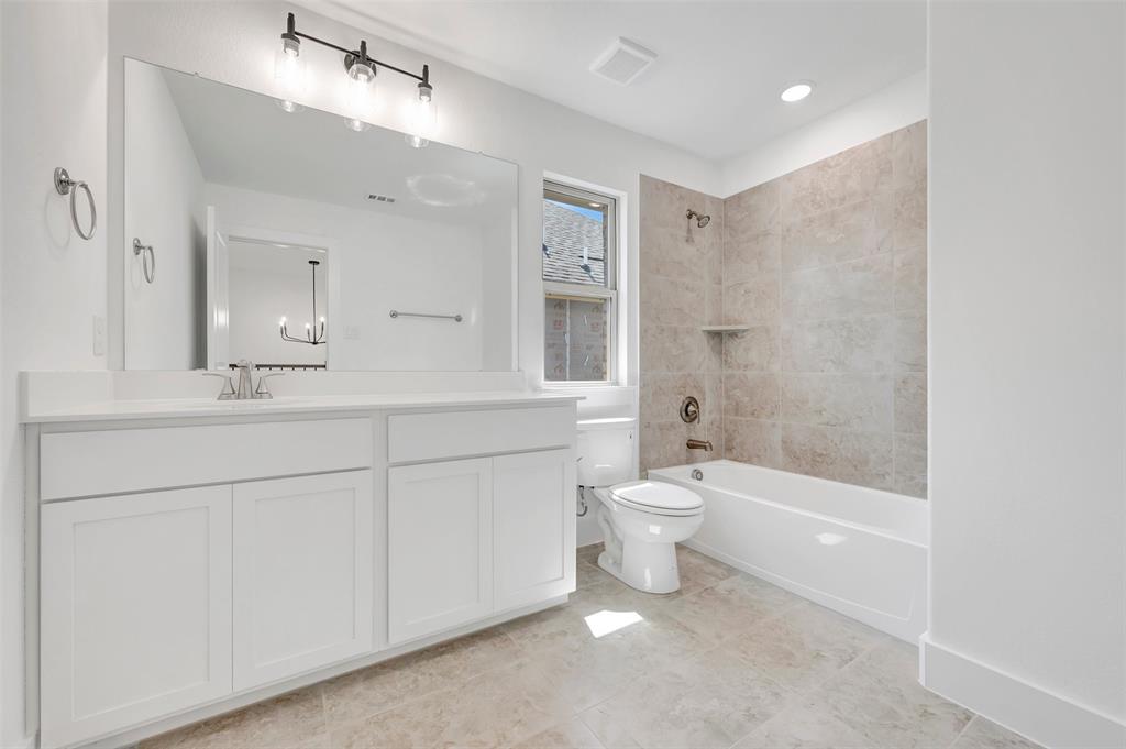 5005 Lily Creek Drive Property Photo 33