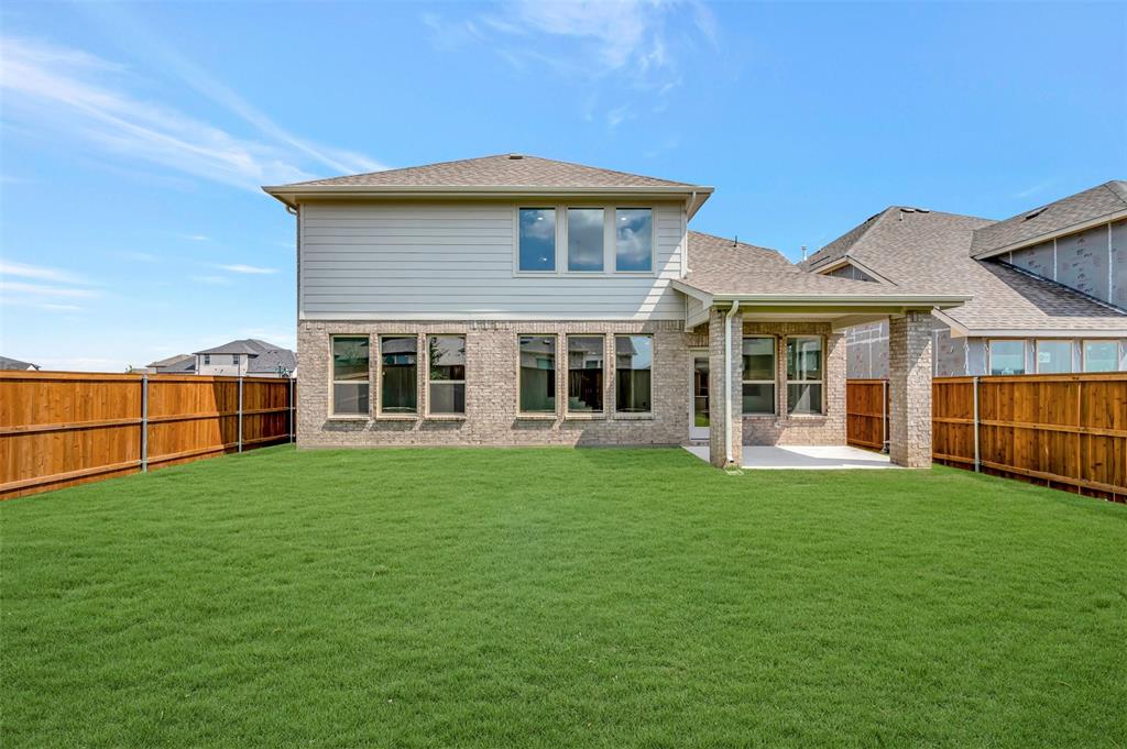 5005 Lily Creek Drive Property Photo 37