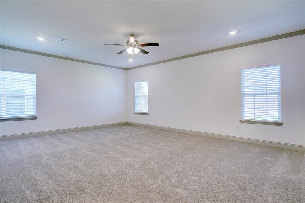 219 Community Drive Property Photo 8