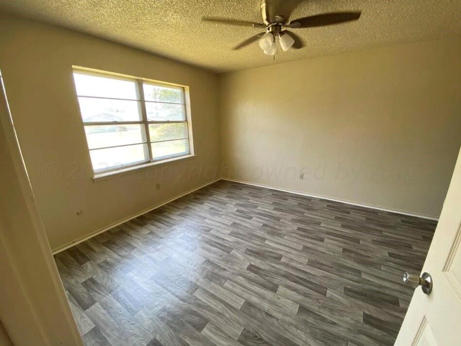 906 Birch Street Property Photo 7
