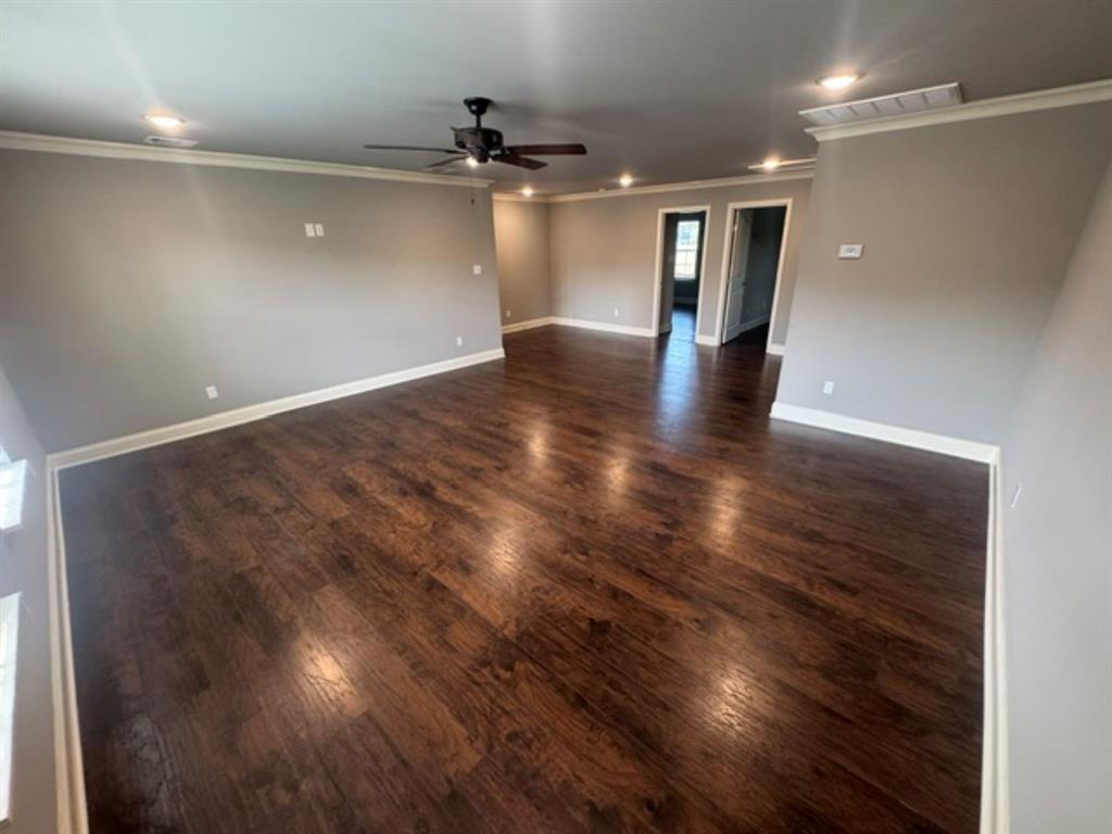 7631 Kempton Park Drive Property Photo 7