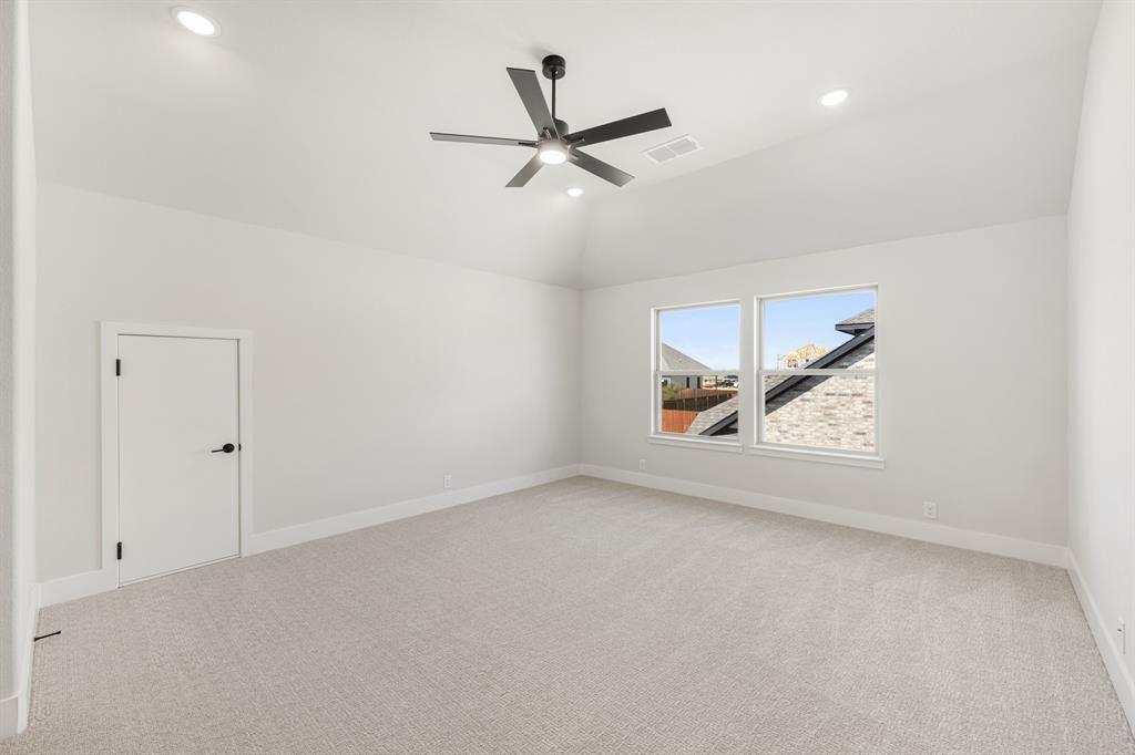 1027 Emerald Trace Drive Property Photo 28