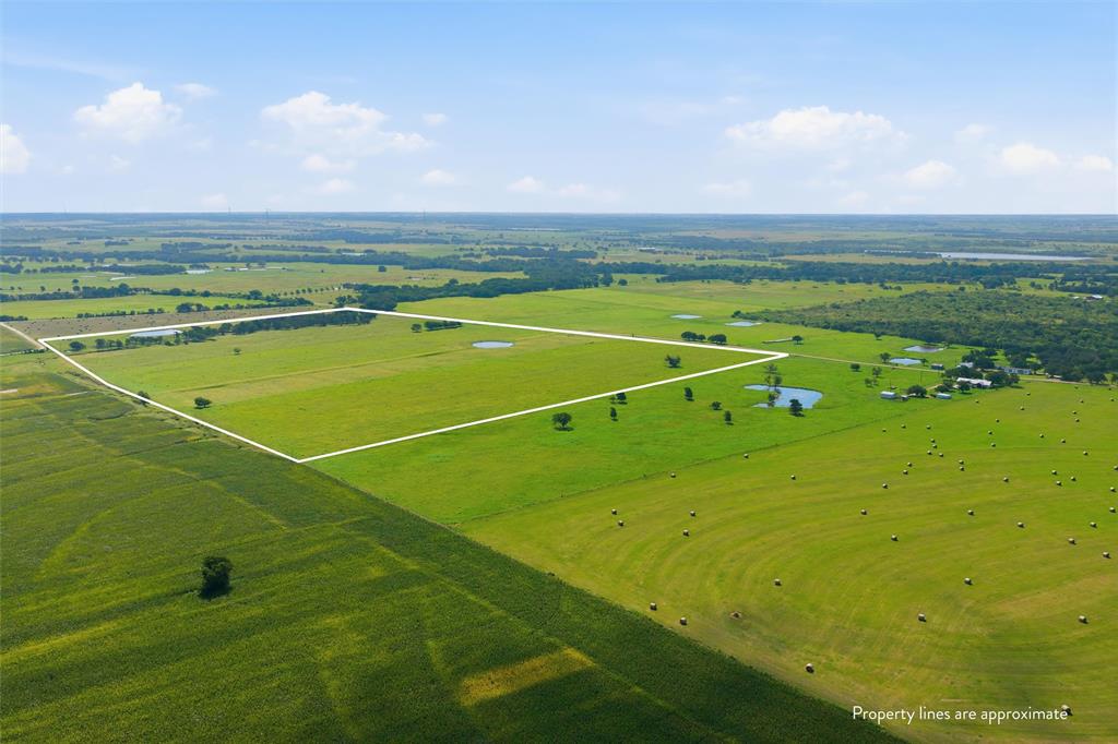 825 Dulak Lane Property Photo 3